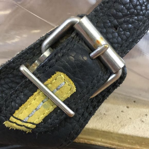 Ecco Sandals Womens 41 Black Thong Black Leather Buckle Strap Flip Flop 10-10.5 - Picture 4 of 16